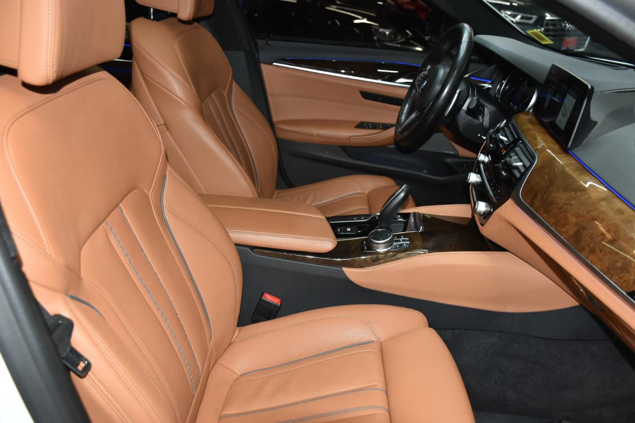 BMW 5-Series  2019