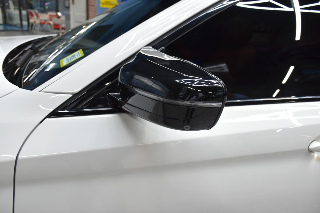 BMW 5-Series  2019