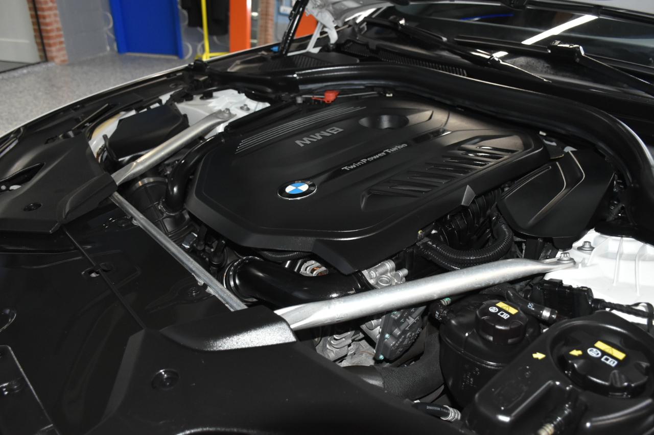 BMW 5-Series  2019