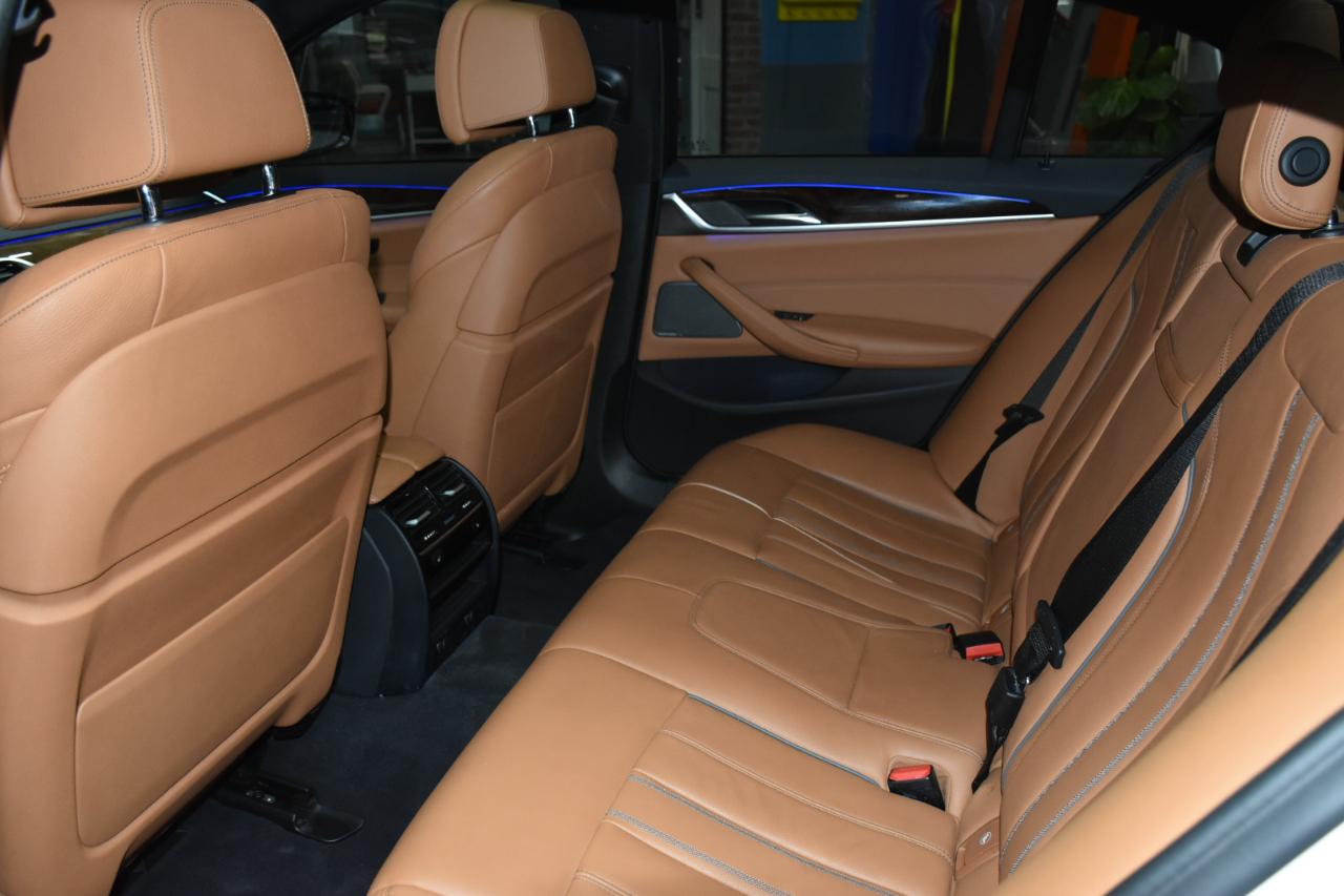 BMW 5-Series  2019