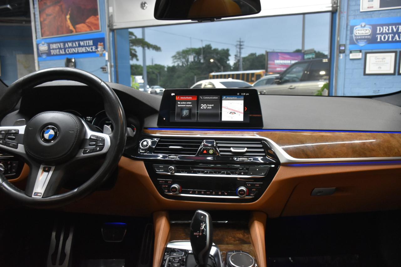 BMW 5-Series  2019