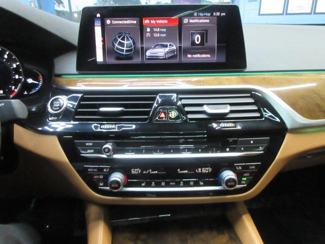 BMW 5-Series  2019