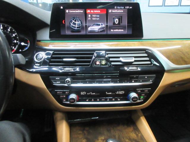 BMW 5-Series  2019