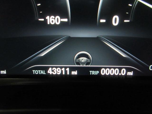 BMW 5-Series  2019