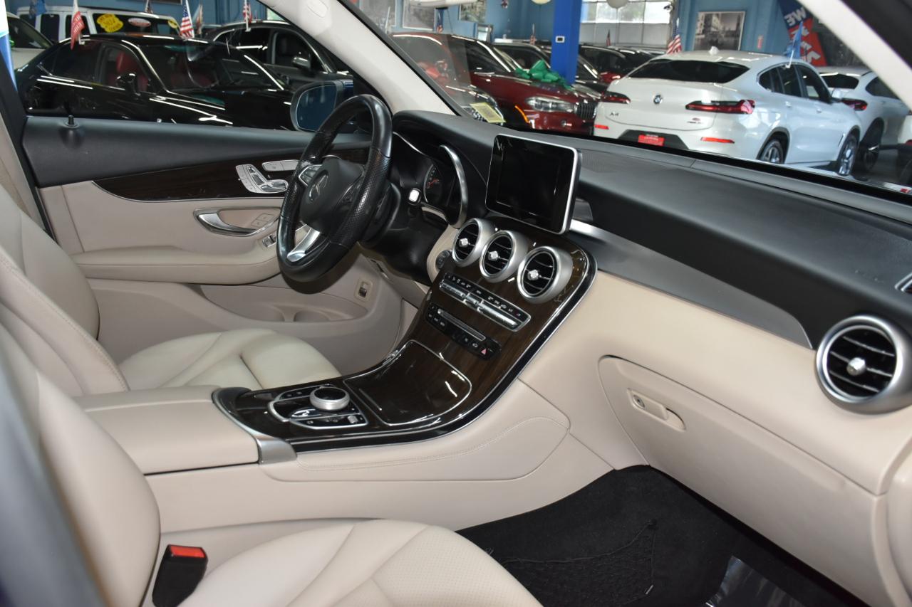 Mercedes-Benz GLC-Class GLC300 4MATIC 2019