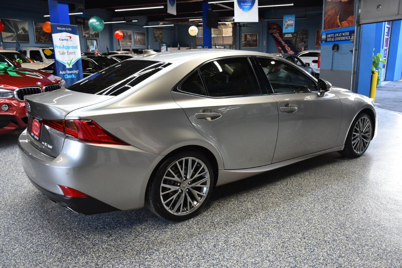 Lexus IS 300 AWD 2018