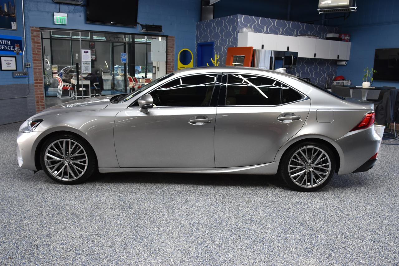 Lexus IS 300 AWD 2018