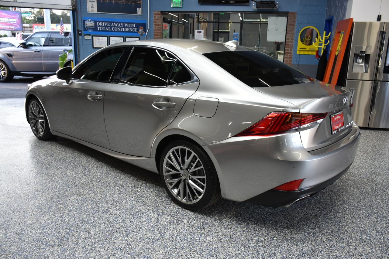 Lexus IS 300 AWD 2018