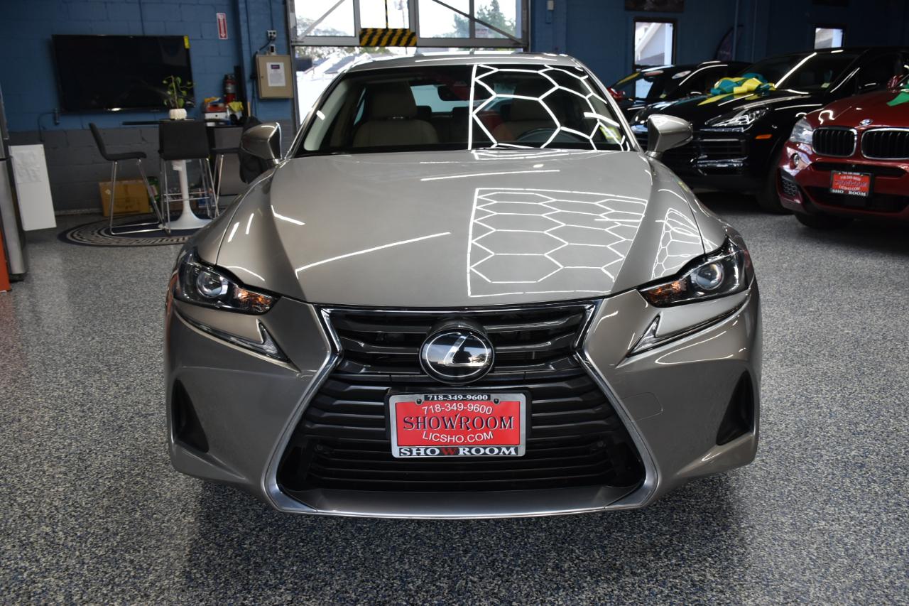Lexus IS 300 AWD 2018
