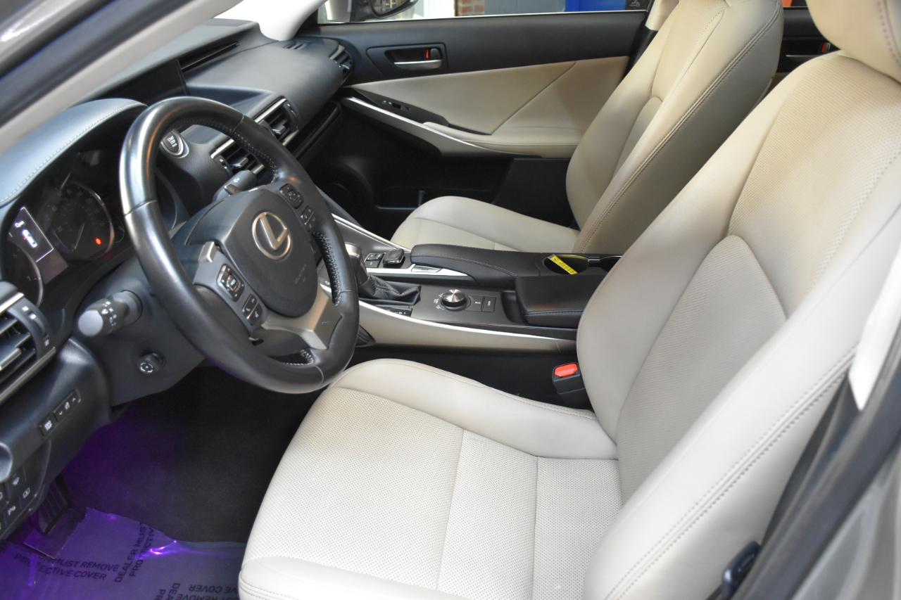 Lexus IS 300 AWD 2018