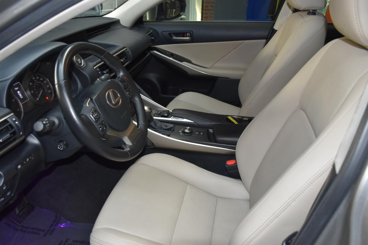 Lexus IS 300 AWD 2018