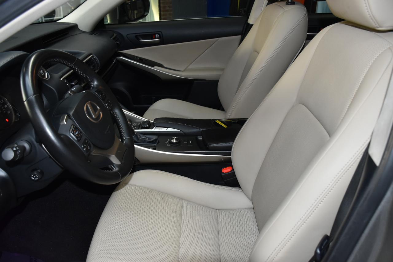 Lexus IS 300 AWD 2018
