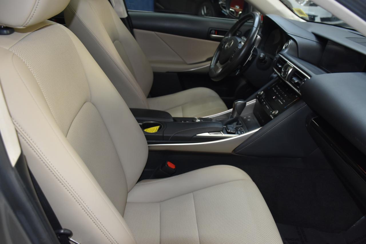 Lexus IS 300 AWD 2018