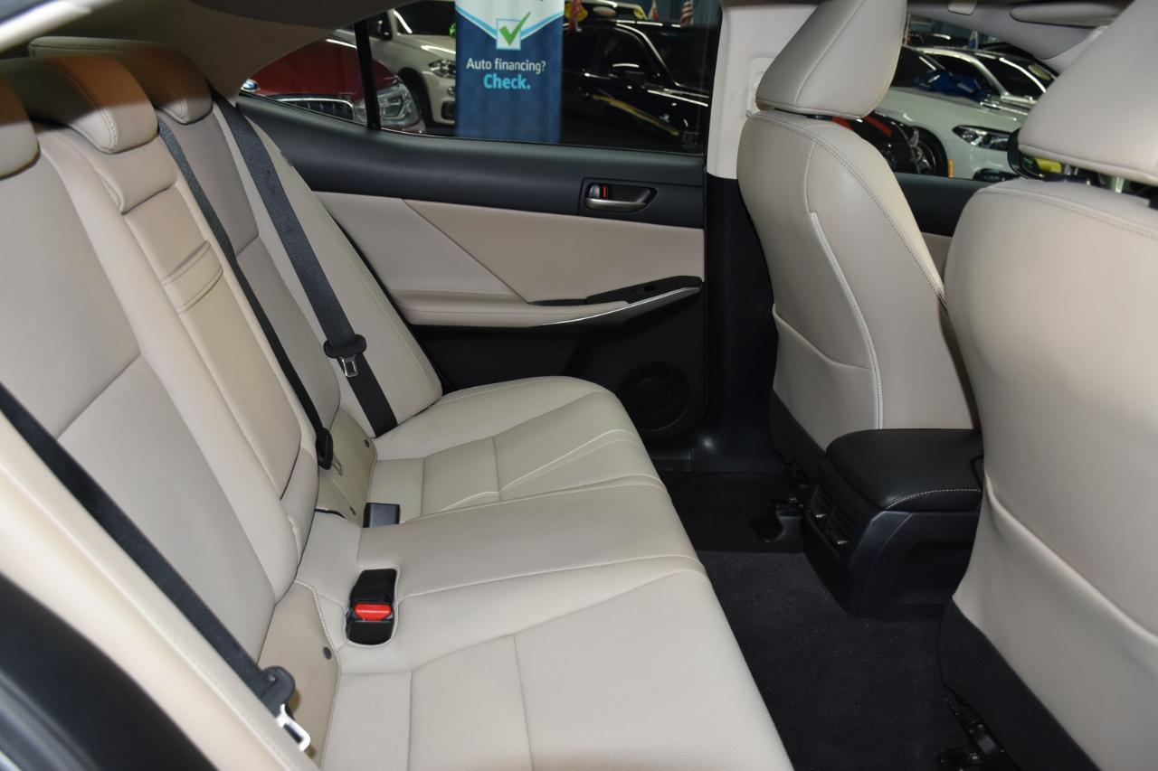Lexus IS 300 AWD 2018