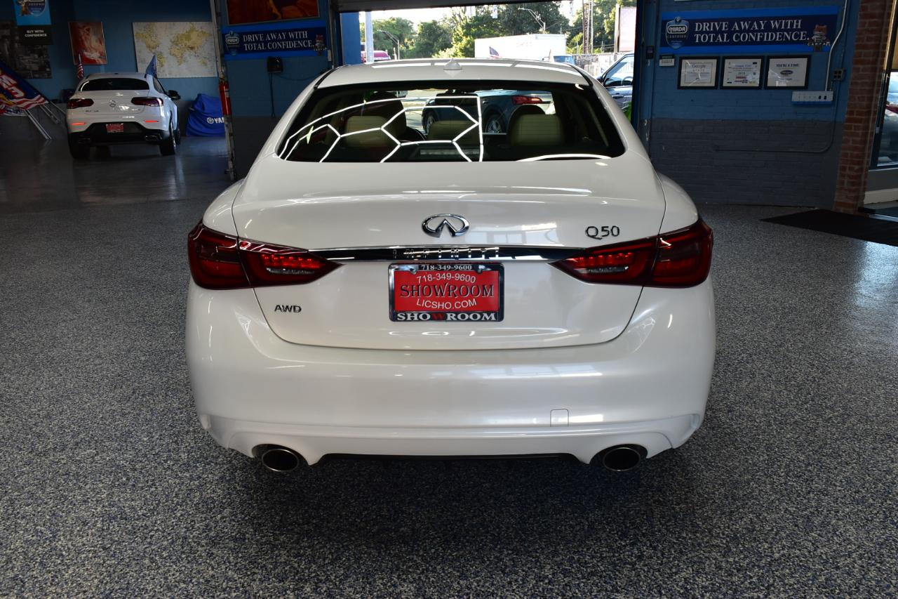 Infiniti Q50 3.0t LUXE AWD 2019