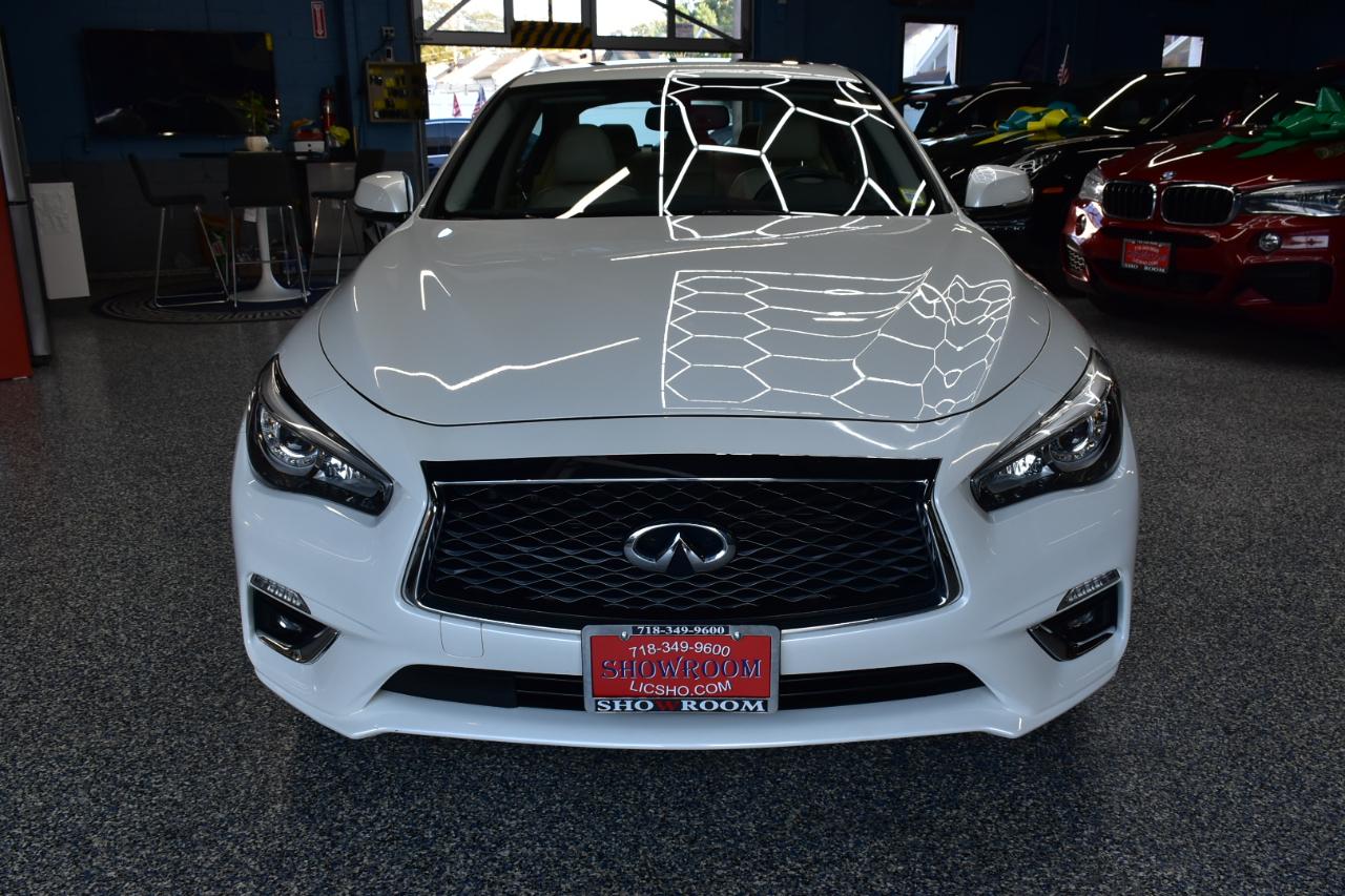 Infiniti Q50 3.0t LUXE AWD 2019