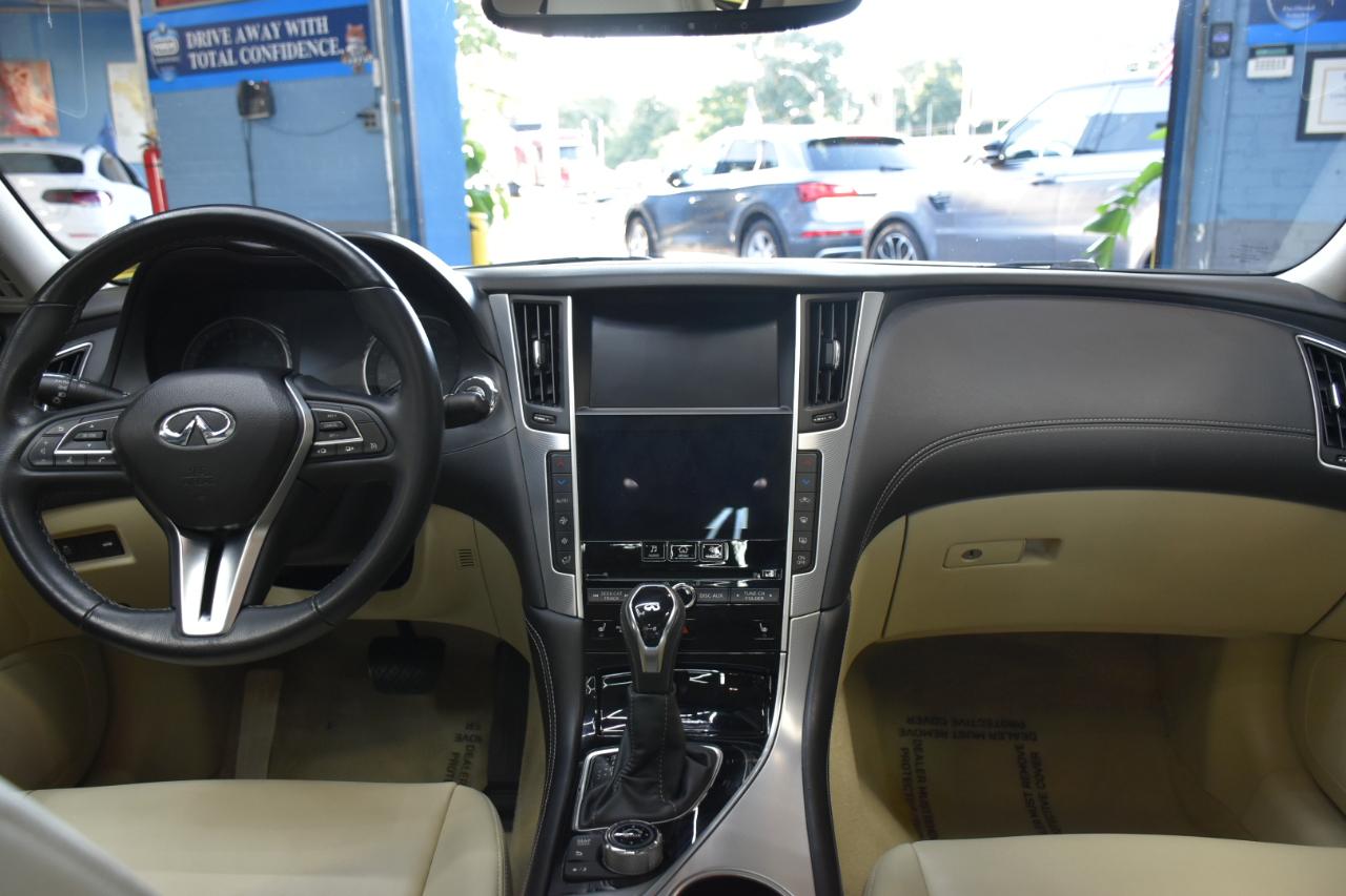 Infiniti Q50 3.0t LUXE AWD 2019