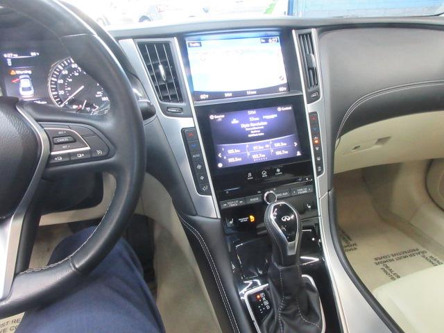 Infiniti Q50 3.0t LUXE AWD 2019