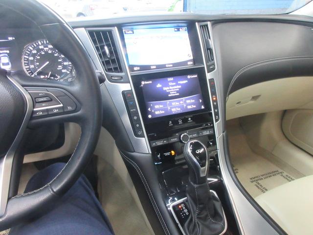 Infiniti Q50 3.0t LUXE AWD 2019