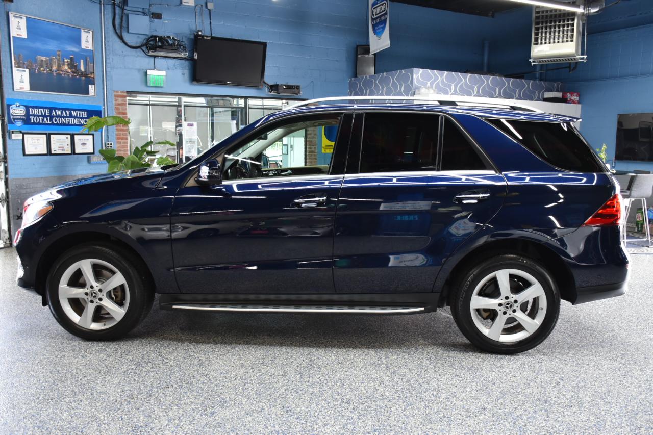 Mercedes-Benz GLE-Class photo 9