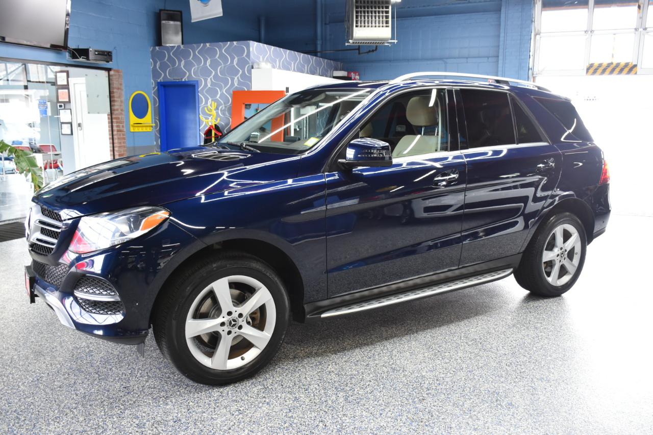 Mercedes-Benz GLE-Class photo 10