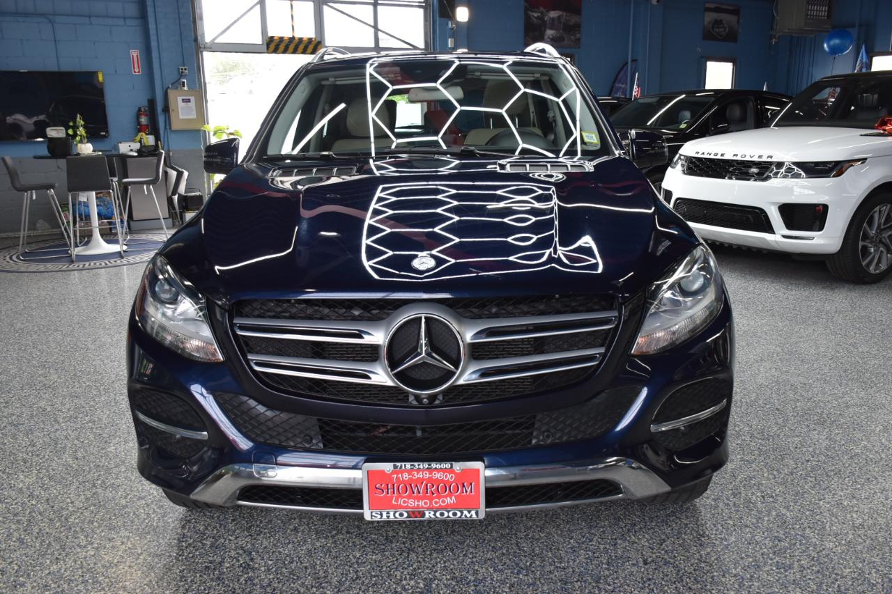 Mercedes-Benz GLE-Class photo 11