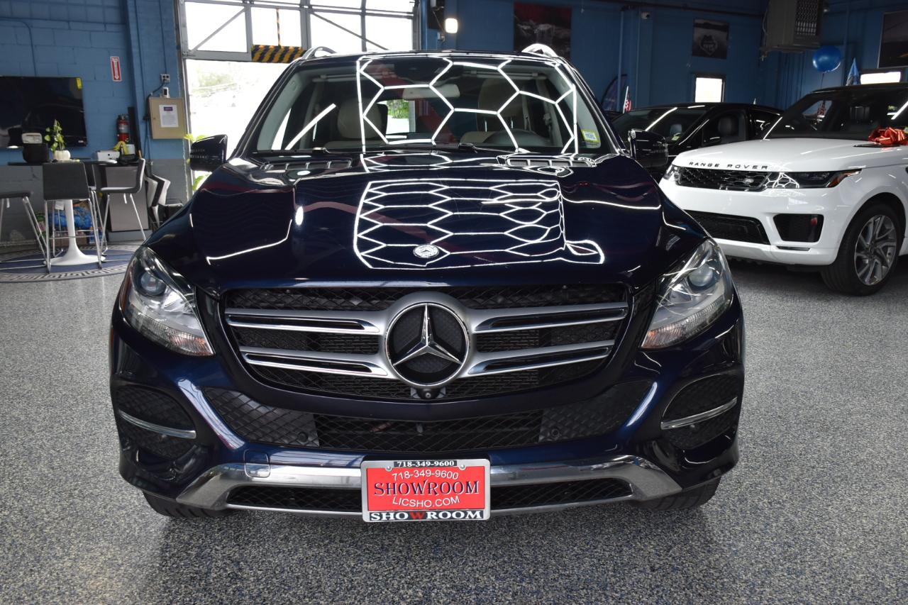 Mercedes-Benz GLE-Class photo 12