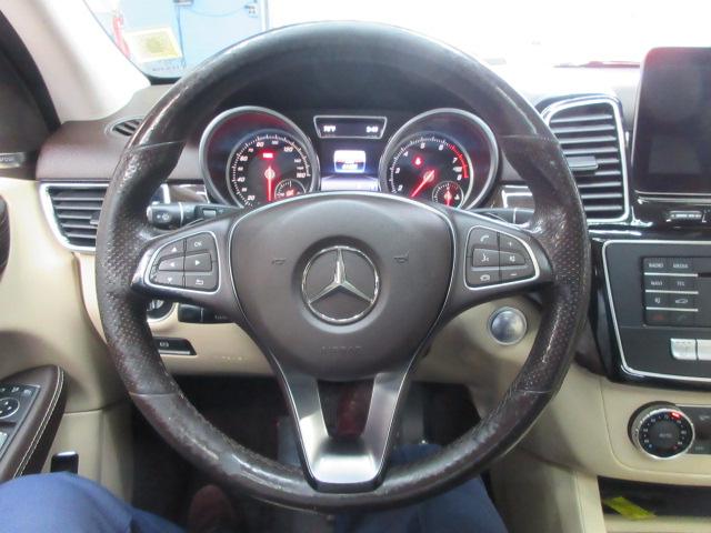 Mercedes-Benz GLE-Class photo 14