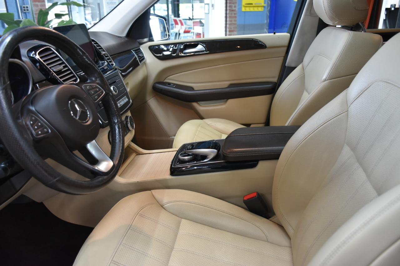 Mercedes-Benz GLE-Class photo 45