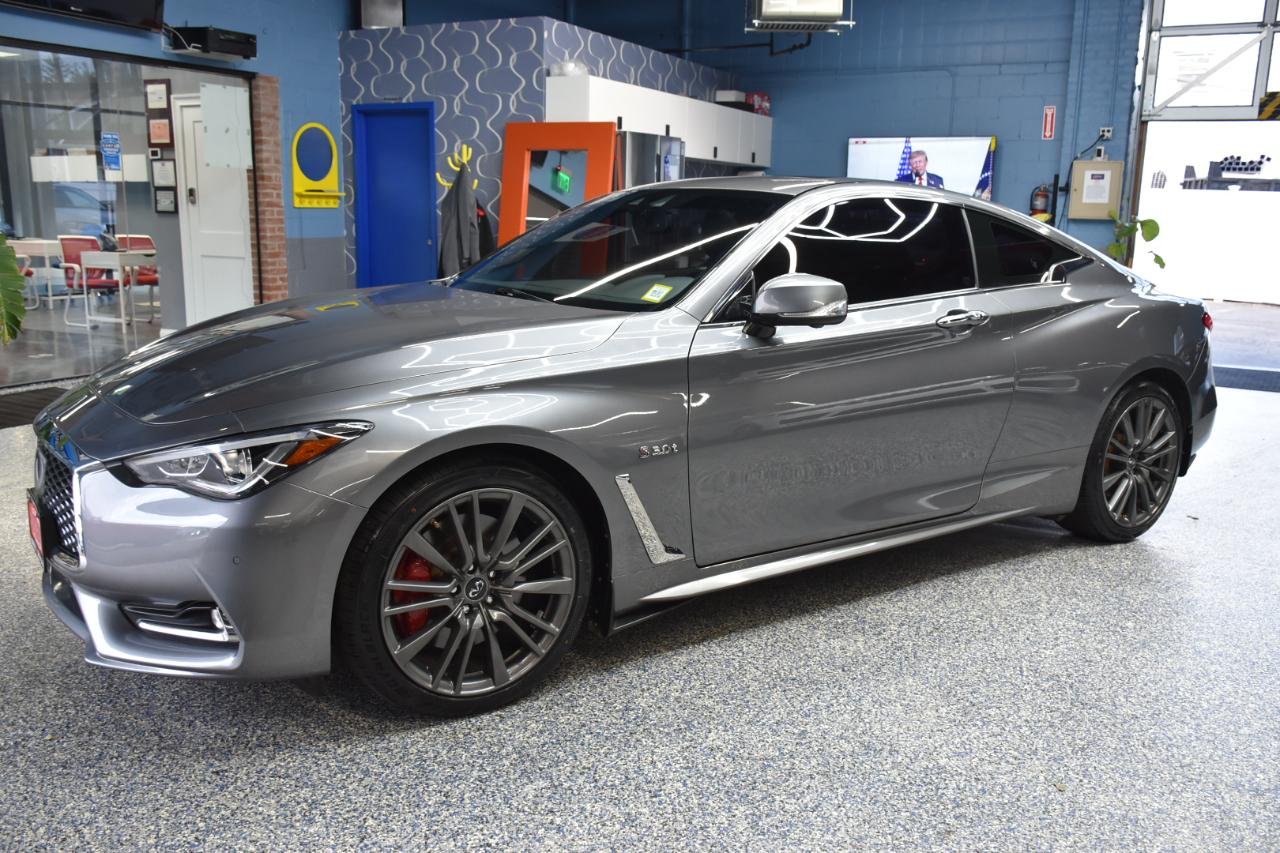 Infiniti Q60 Red Sport 400 AWD 2017