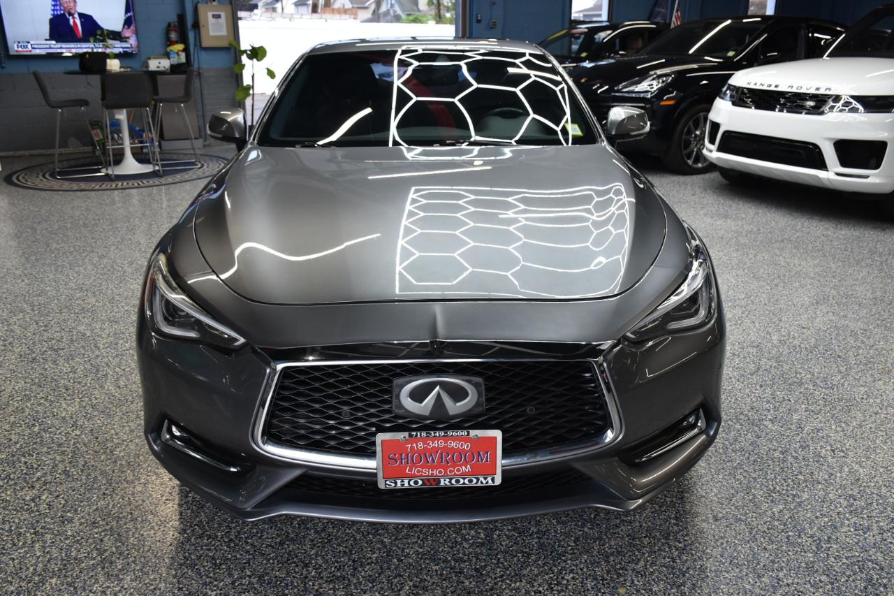 Infiniti Q60 Red Sport 400 AWD 2017