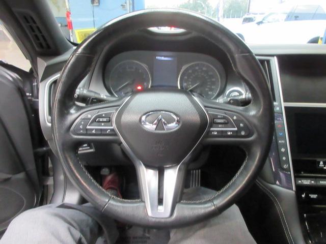 Infiniti Q60 Red Sport 400 AWD 2017