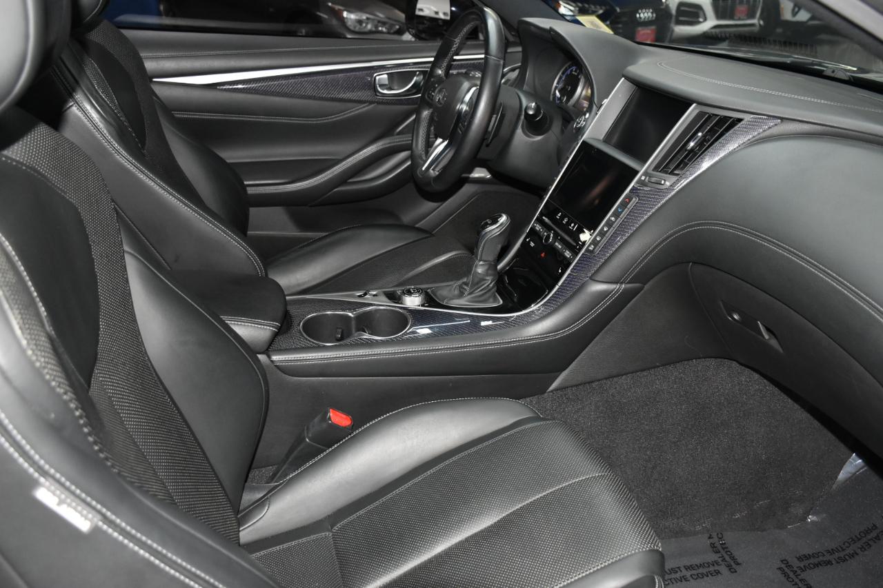 Infiniti Q60 Red Sport 400 AWD 2017