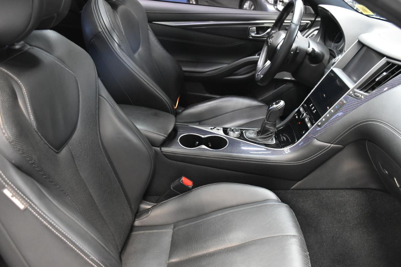 Infiniti Q60 Red Sport 400 AWD 2017