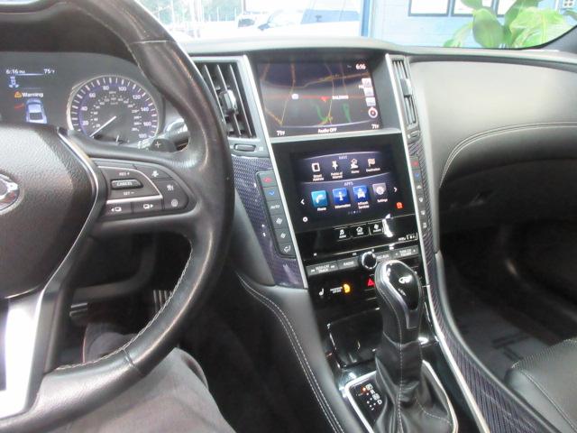 Infiniti Q60 Red Sport 400 AWD 2017