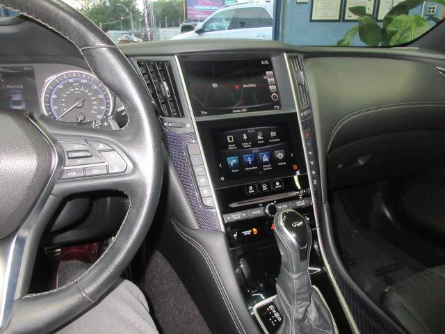 Infiniti Q60 Red Sport 400 AWD 2017