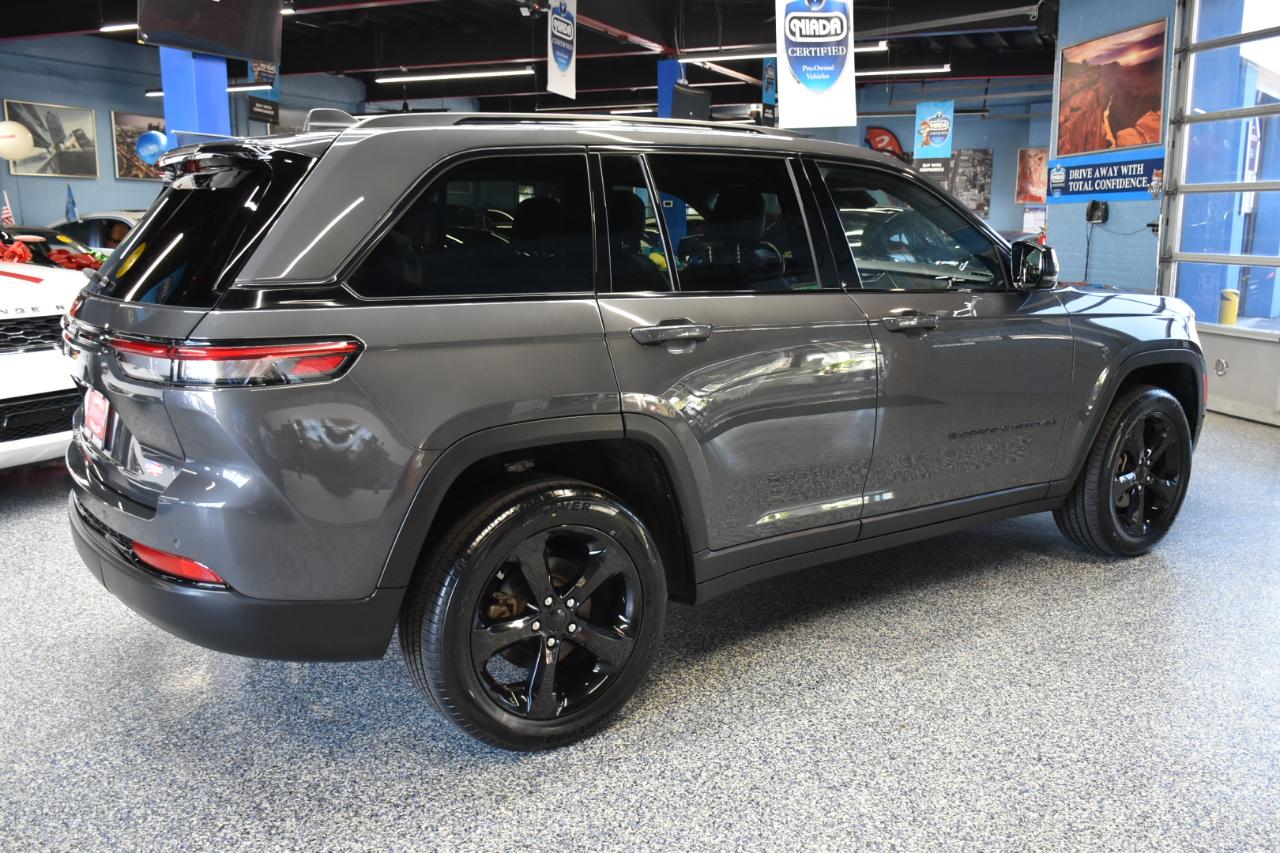 Jeep Grand Cherokee 4WD 4dr Laredo Altitude *Ltd Avail* 2022