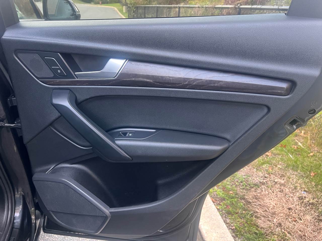 Audi Q5 2.0T Premium quattro 2018 Audi Q5 2.0T Premium quattro 2018