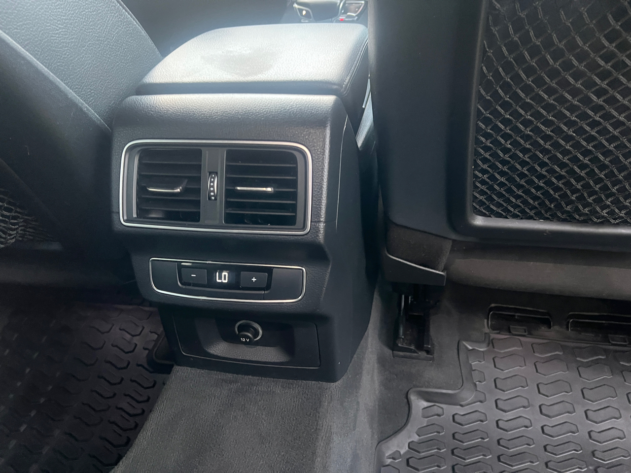 Audi Q5 2.0T Premium quattro 2018 Audi Q5 2.0T Premium quattro 2018