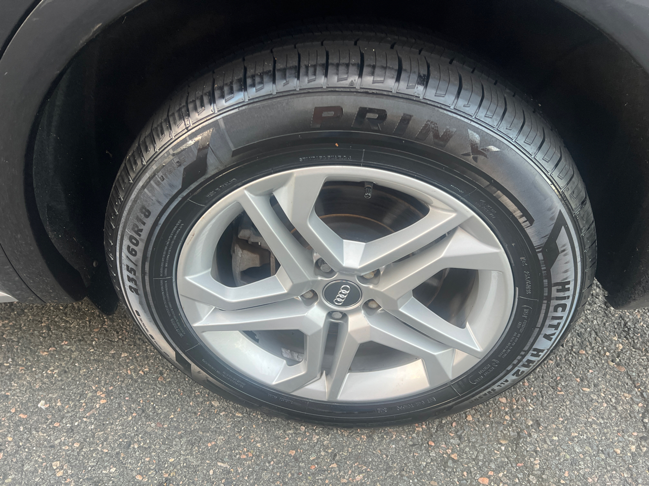 Audi Q5 2.0T Premium quattro 2018 Audi Q5 2.0T Premium quattro 2018