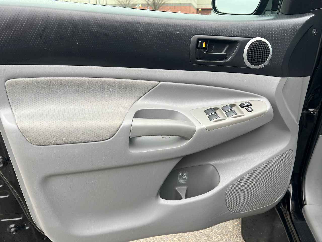 Toyota Tacoma TRD Sport Dbl Cab 4WD V6 at 2011