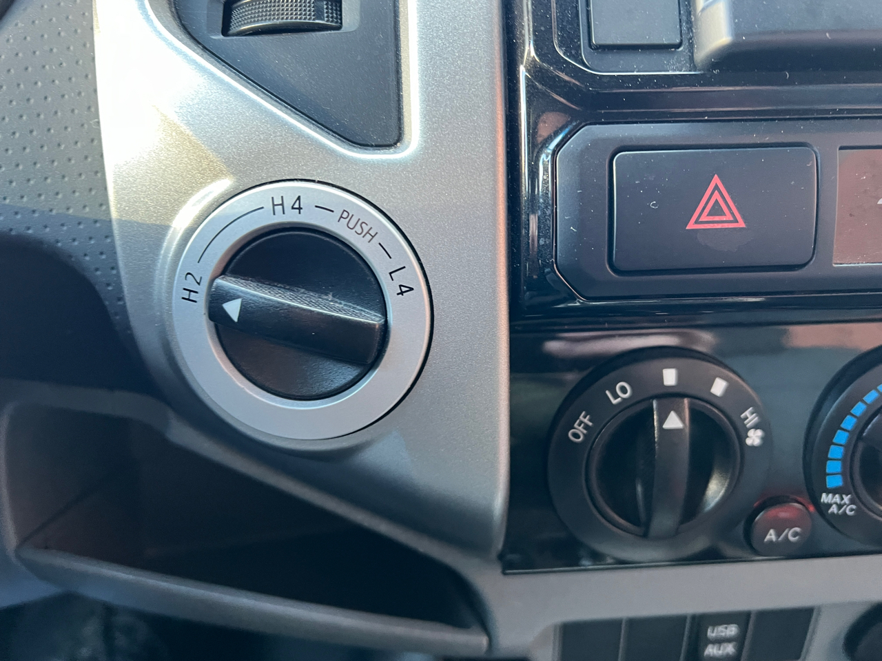 Toyota Tacoma TRD Sport Double Cab 6' Bed V6 4x4 AT (Natl) 2015