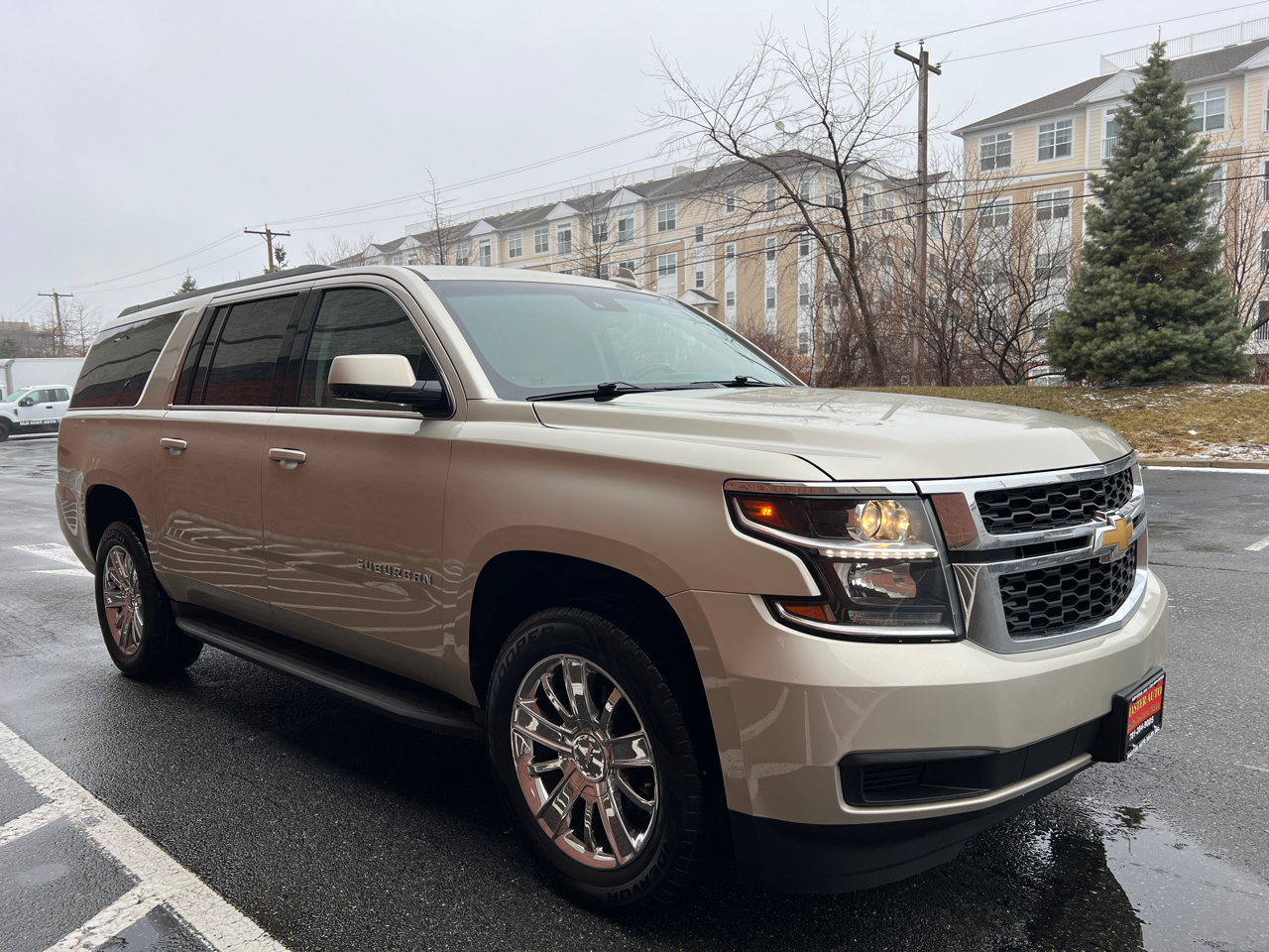 Chevrolet Suburban LT 4WD 2016