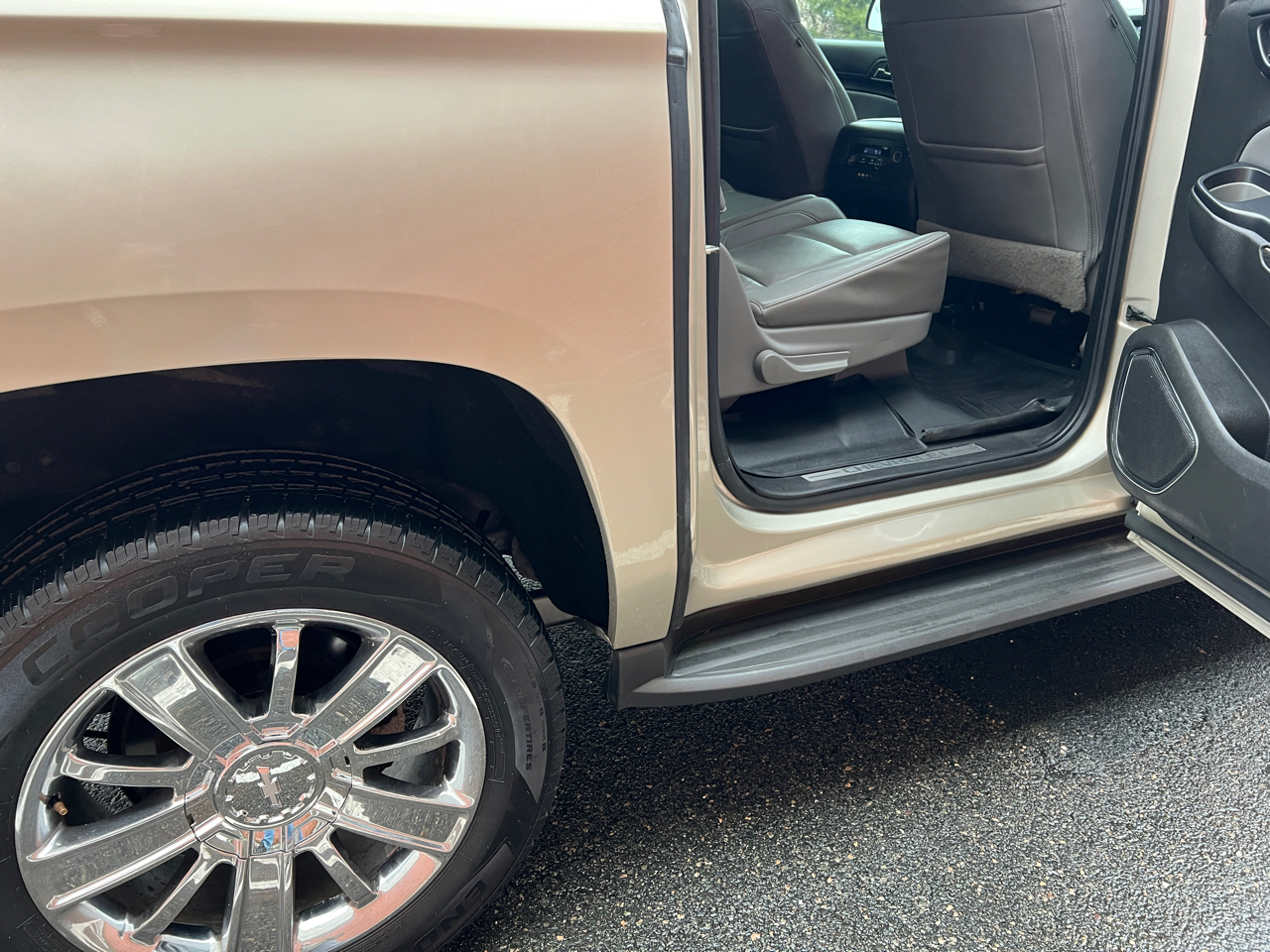 Chevrolet Suburban LT 4WD 2016