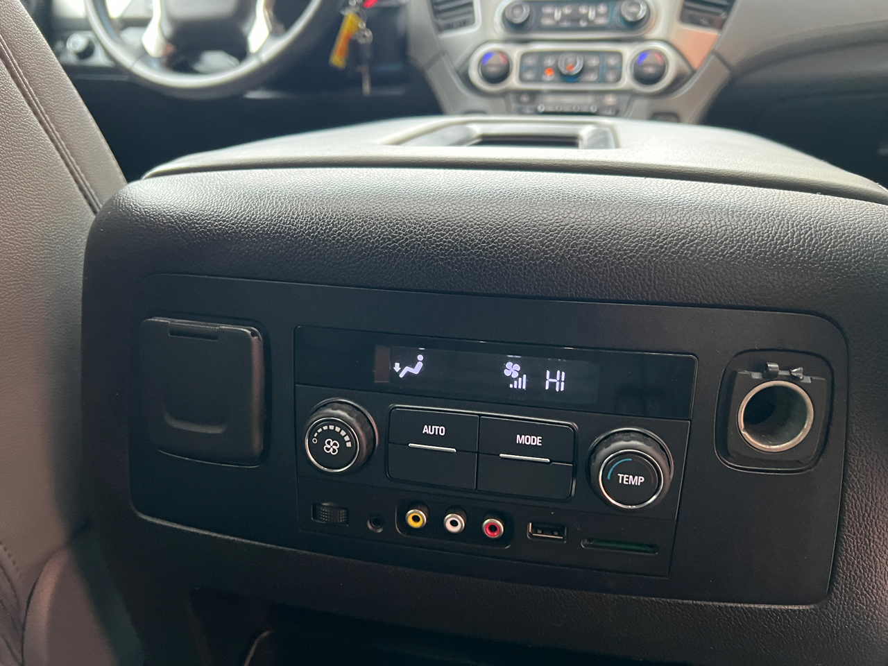 Chevrolet Suburban LT 4WD 2016