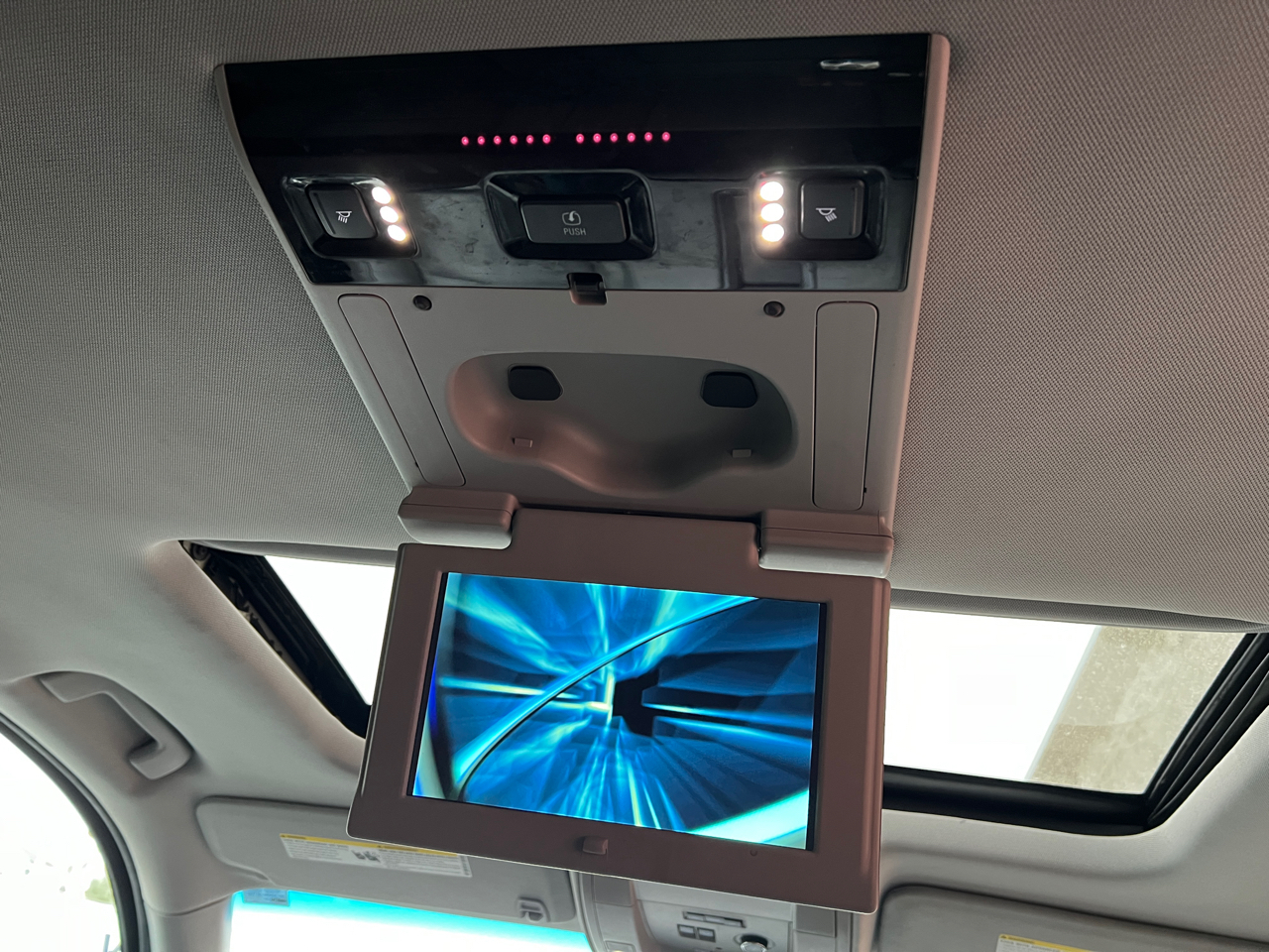 Chevrolet Suburban LT 4WD 2016