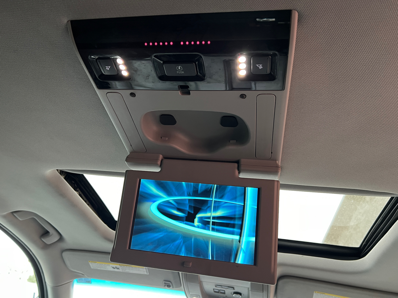 Chevrolet Suburban LT 4WD 2016