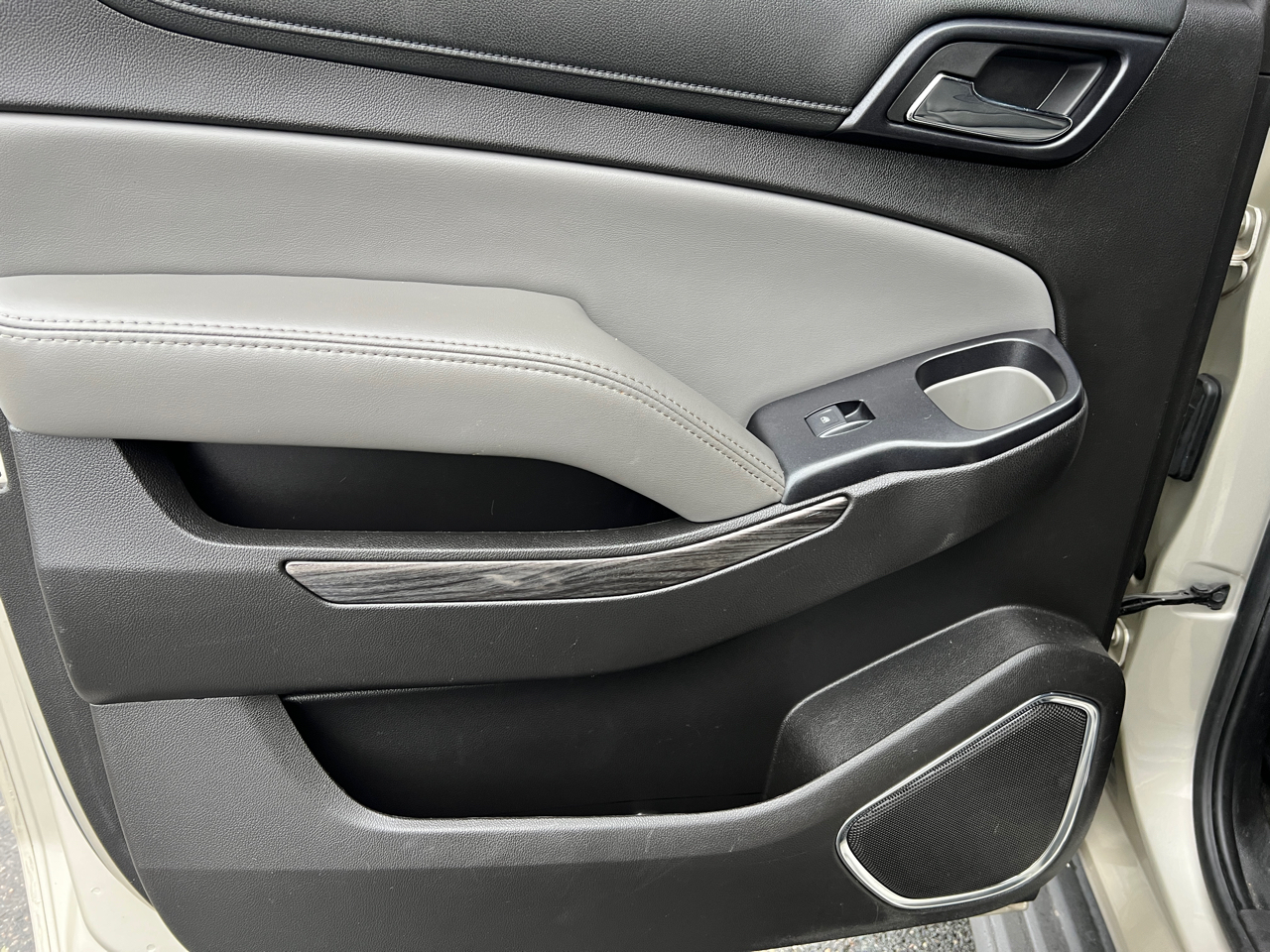 Chevrolet Suburban LT 4WD 2016