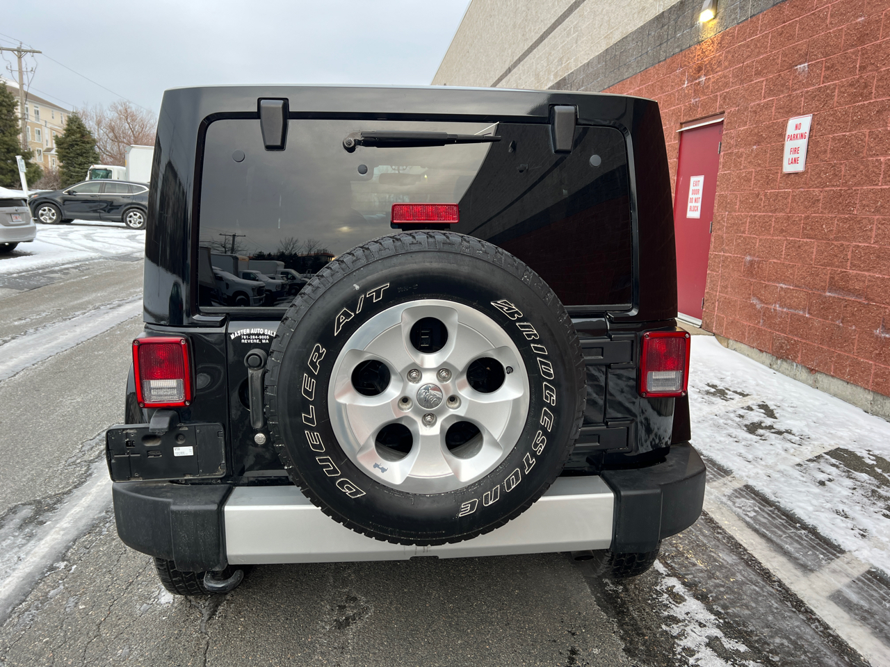 Jeep Wrangler Unlimited Sahara 4WD 2013