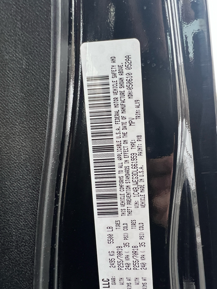 Jeep Wrangler Unlimited Sahara 4WD 2013